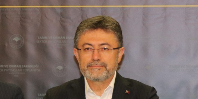 Bakan Yumakl�: Tar�m, siyaset �st� bir meseledir