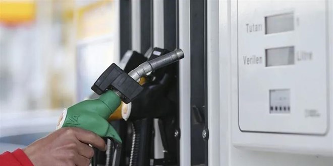 Benzine zam geldi: Akaryakıtta fiyat değişti