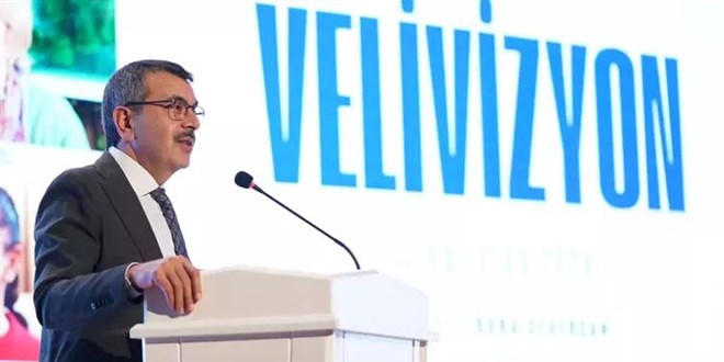Bakan Tekin: Okul, öğretmen, ebeveyn, çocuklar; kocaman bir aileyiz
