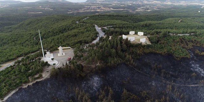 Gelibolu Tarihi Alan�'nda yanan b�lge do�al g�r�n�m�ne kavu�turulacak