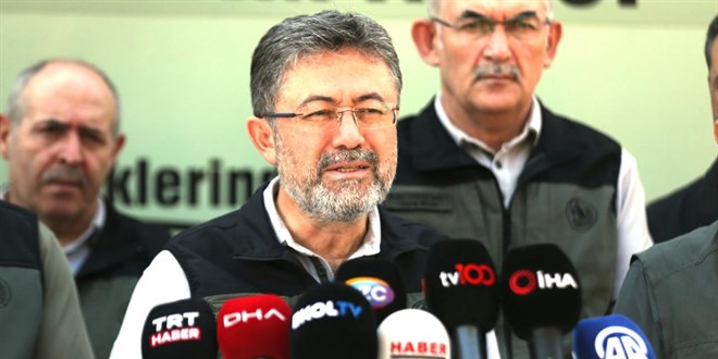 Bakan Yumaklı: 8 aktif yangınla mücadele sürüyor
