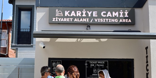 Kariye Camii'nde yabancı ziyaretçiler için yeni düzenleme başladı