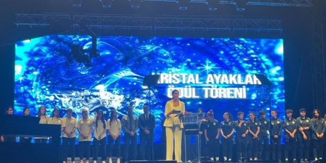 Kristal Ayaklar Ödül Töreni Ankara'da düzenlendi