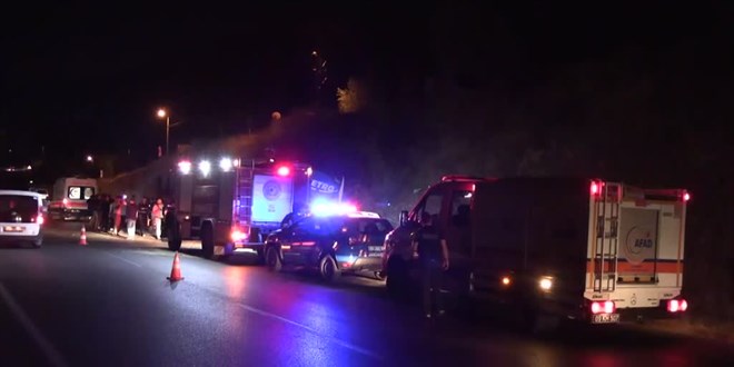 Aydın'da yoldan çıkan otobüsteki 1 kişi öldü, 10 kişi yaralandı