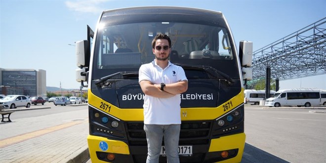 Yüksek lisans diplomalı şoför