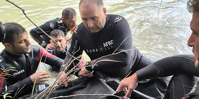 Balık tutmak için dereye giren 9 yaşındaki çocuk boğuldu
