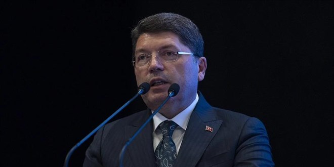 Bakan Tunç: Vesayetçi ruhtan arındırılmış bir anayasa hedefliyoruz