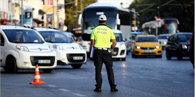 İstanbul'da Zafer Bayramı provası: Bazı yollar trafiğe kapatıldı