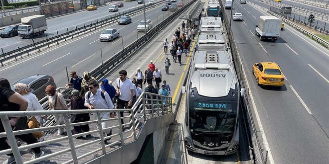 Beşyol metrobüs durağı hizmete kapatılacak