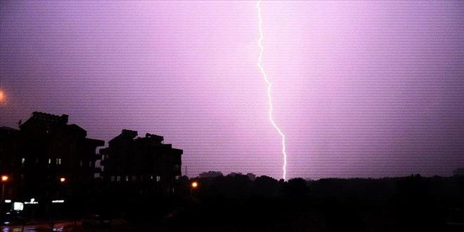 Meteorolojiden üç il için gök gürültülü sağanak yağış uyarısı