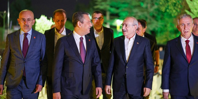 Özgür Özel, Kemal Kılıçdaroğlu ile bir araya geldi