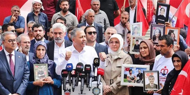 'Diyarbakır annelerinin nöbetleriyle 55 terör örgütü mensubu teslim oldu'