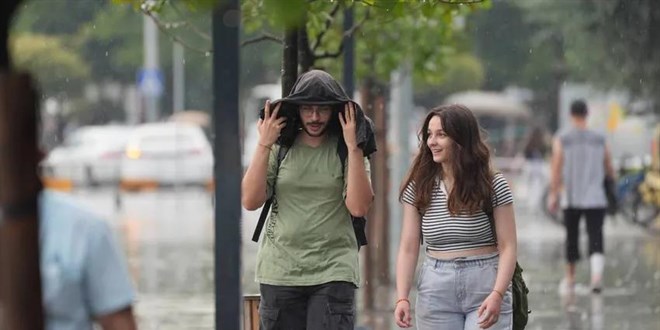 Meteoroloji sar� alarm verdi: Bir�ok il i�in sa�anak uyar�s�