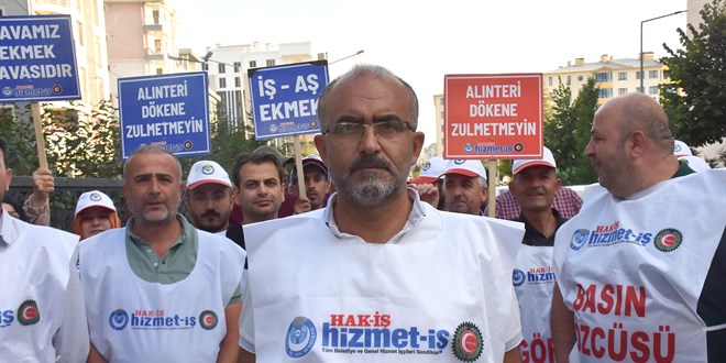 Van'da belediyelerde görevine son verilen 21 işçinin 'işe iadelerine' karar verildi