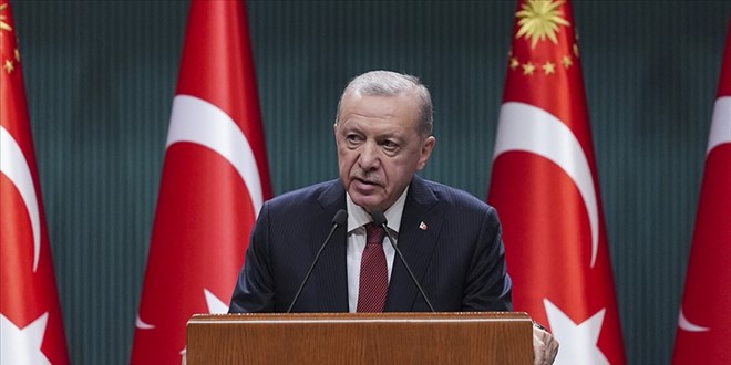 Erdoğan: Teğmenlerle ilgili tahkikat çok yönlü sürüyor