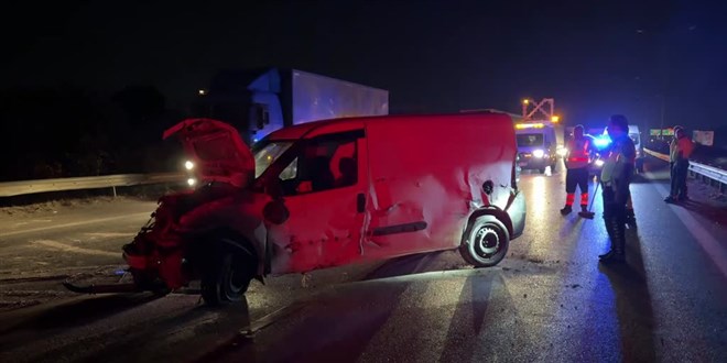 Bursa-İzmir Otoyolu'ndaki kazada 1 kişi öldü, 1 kişi yaralandı