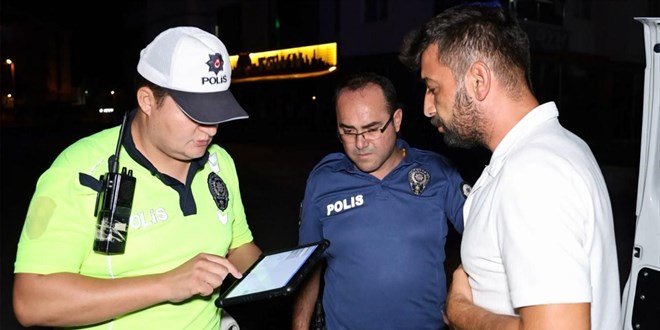 Ehliyetsiz ve alkollü sürücüden 'terörist miyim?' tepkisi