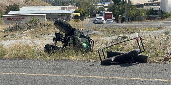 Erzurum'da minibüs ile ATV çarpıştı: 1 ölü, 1 yaralı