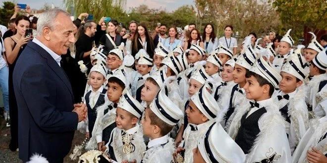 Küçükçekmece'de toplu sünnet şöleni: 162 çocuk sünnet edildi