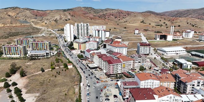 Üniversite öğrencilerinin geldiği ilçede nüfus patlaması yaşandı