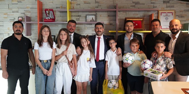 Genç Sağlık Sendikası Şehit çocuklarını unutmadı