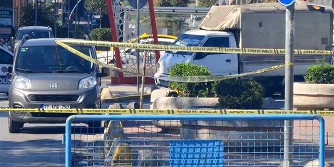 İstanbul'da bomba alarmı! Çok sayıda polis sevk edildi
