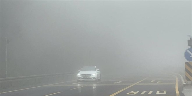 Bolu Dağı'nda göz gözü görmüyor: Görüş mesafesi 20 metre
