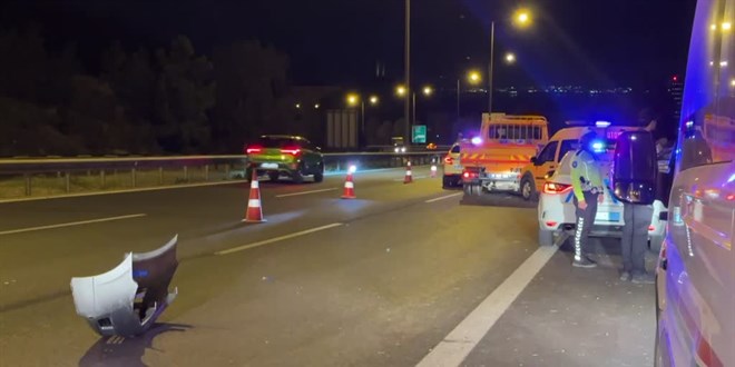 İzmir'de takla atan otomobilin sürücüsü hayatı kaybetti