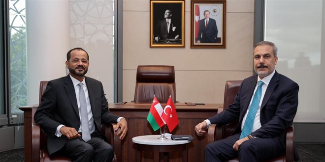 Dışişleri Bakanı Fidan Ummanlı mevkidaşı ile görüştü
