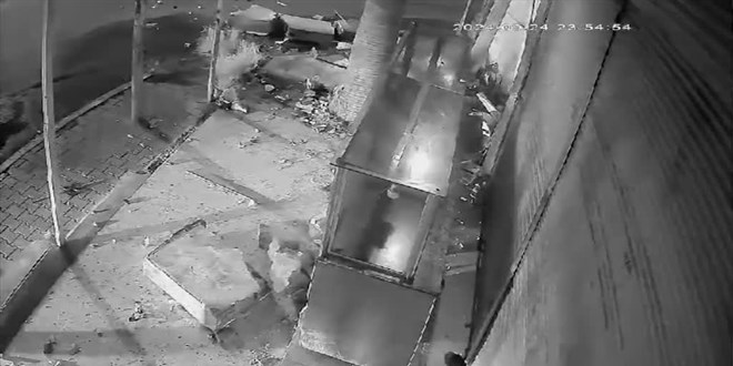 Hatay'da duvara çarpan motosikletteki 2 kişi öldü