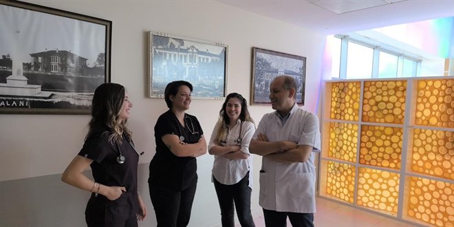 Doğdukları hastaneye doktor olarak atandılar
