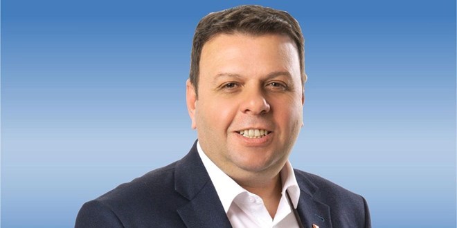 CHP'li Ediz Ün partisinden istifa etti