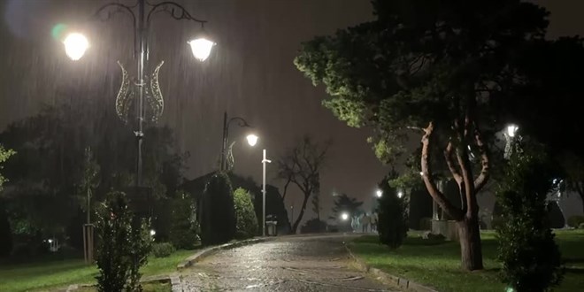 İstanbul'da sağanak etkili oldu