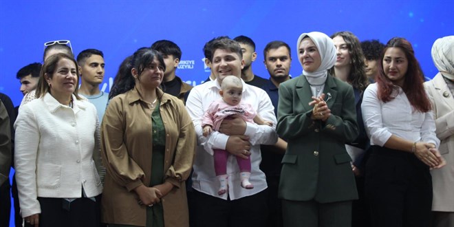 Devlet korumasında yetişen 729 genç kamuya atandı