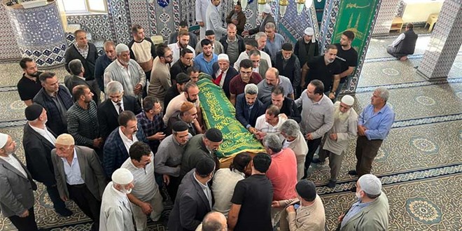 Evinde ölü bulunan hakim Murat Özcan'ın cenazesi defnedildi