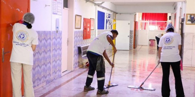 Okul temizliği provokasyonu yapan CHP'li belediyelerin maskesi düştü