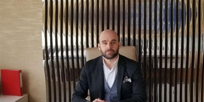 Batman'da YRP'den seçilen iki belediye başkanı istifa etti