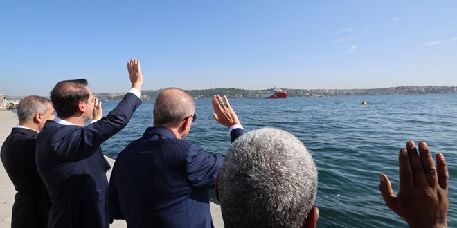 Cumhurbaşkanı Erdoğan Oruç Reis'i Somali'ye uğurladı