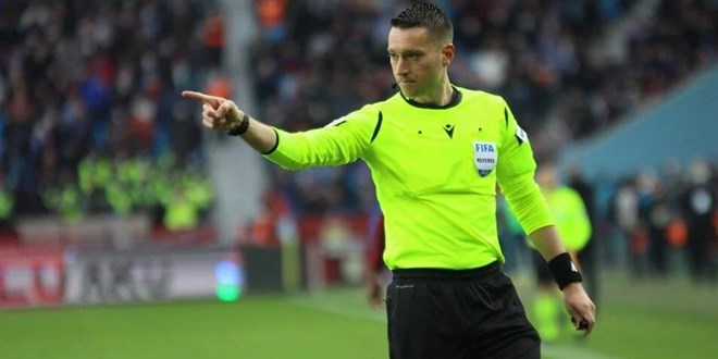 UEFA'dan Türk hakemlere görev