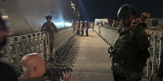 Türkiye, Lübnan'dan sivillerin tahliyesine başladı