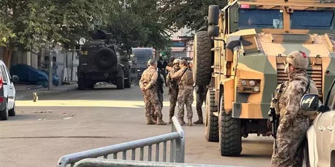 Iğdır'da 13 polisin şehit olduğu bombalı saldırıyla ilgili 8 şüpheli yakalandı