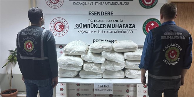 Gümrük Muhafaza ekipleri kaçakçılara göz açtırmadı