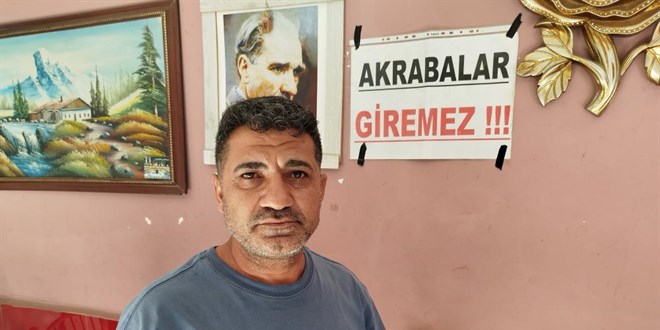 Bedavacı akrabalarından sıkıldı, 'akrabalar giremez' pankartı astı