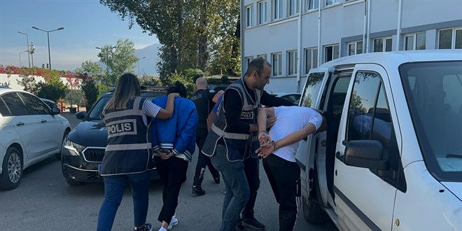 Bursa'da fuhu� operasyonunda yakalanan 4 ��pheli tutukland�