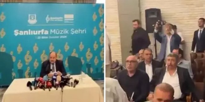 Belediye Başkanı açıklama yaptığı sırada depreme yakalandı