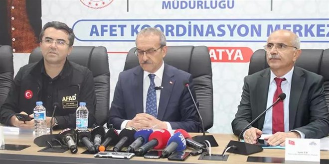 AFAD Başkanı: 5.9 büyüklüğündeki depremin ardından 200'ün üzerinde artçı yaşandı