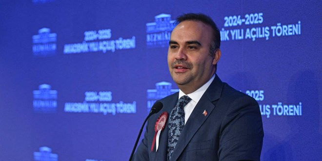 Bakan Kacır: Sağlık alanında 212 bin nitelikli istihdamın önünü açtık