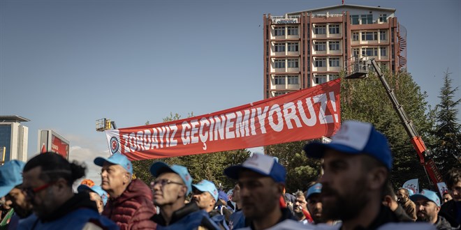 Türk-İş'ten 'Zordayız Geçinemiyoruz Mitingi'