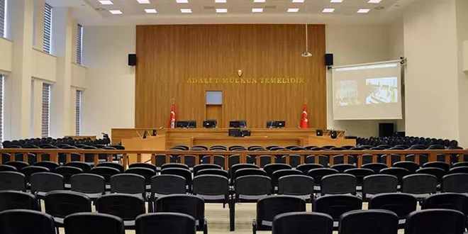 Bakırköy'de eziyet ettiği eşini intihara yönlendirdiği öne sürülen sanık hakim karşısında