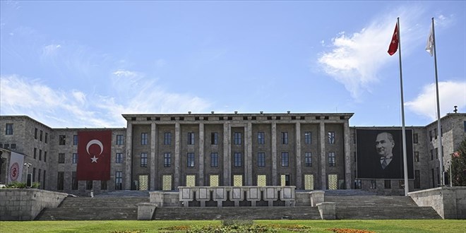 Meclis'te kamu başdenetçisi adayları belirlendi